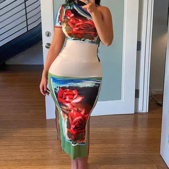 Pari Set - Picture 1 of 1